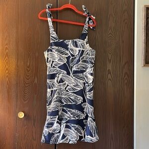 Blooming Jelly navy blue with white lined leaf pattern halter dress. Medium